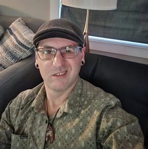 Meet your Posher, Justin